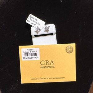 GRA Moissanite Princess Cut Stud Earrings - White/Silver